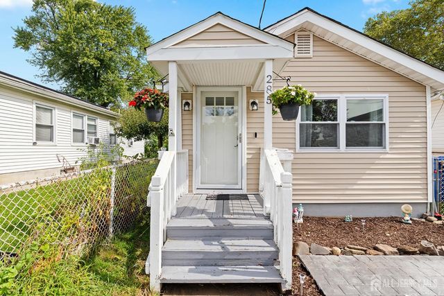 285 Shoreland Circle, Old Bridge, NJ 08879