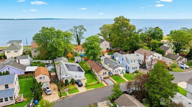 285 Shoreland Circle, Old Bridge, NJ 08879