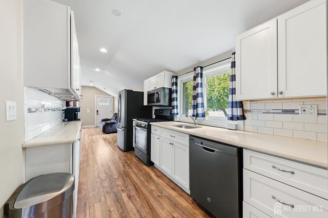285 Shoreland Circle, Old Bridge, NJ 08879
