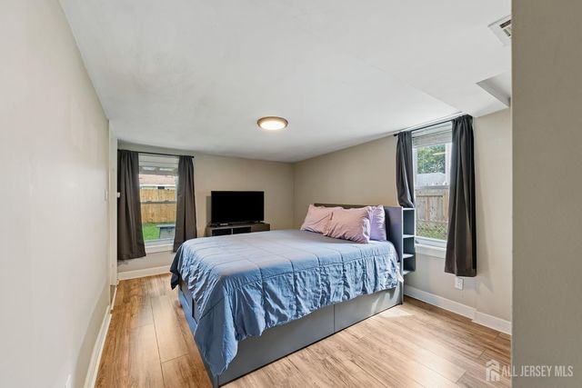 285 Shoreland Circle, Old Bridge, NJ 08879