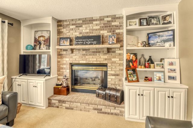 2609 Meadow Creek Circle S, Fargo, ND 58104