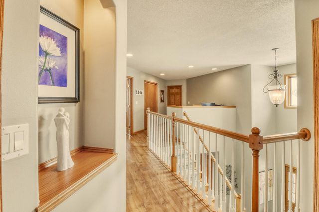 2609 Meadow Creek Circle S, Fargo, ND 58104