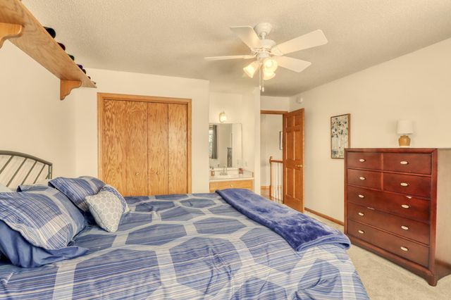 2609 Meadow Creek Circle S, Fargo, ND 58104