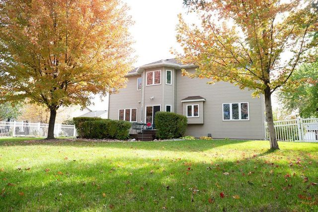 2609 Meadow Creek Circle S, Fargo, ND 58104