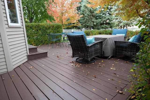 2609 Meadow Creek Circle S, Fargo, ND 58104