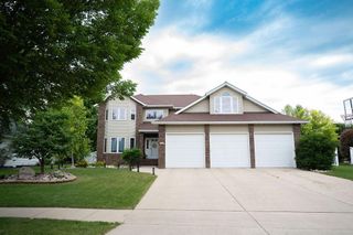 2609 Meadow Creek Circle S, Fargo, ND 58104
