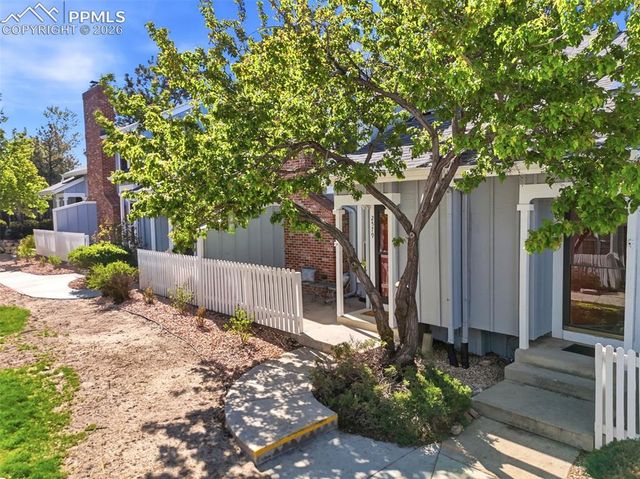 2579 Hatch Circle, Colorado Springs, CO 80918