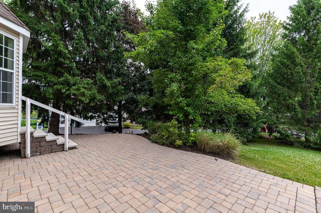 780 RAMBLEWOOD DR, Easton, PA 18040