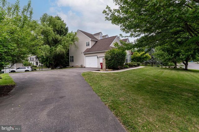780 RAMBLEWOOD DR, Easton, PA 18040