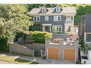 2862 Nw WESTOVER Rd, Portland, OR 97210
