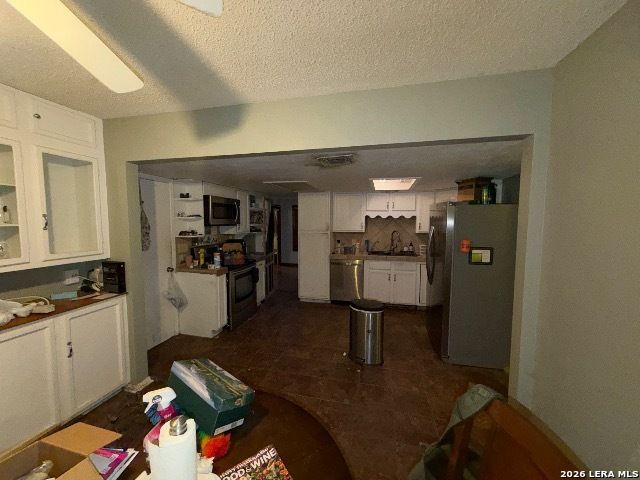 8830 Wimbledon, San Antonio, TX 78254