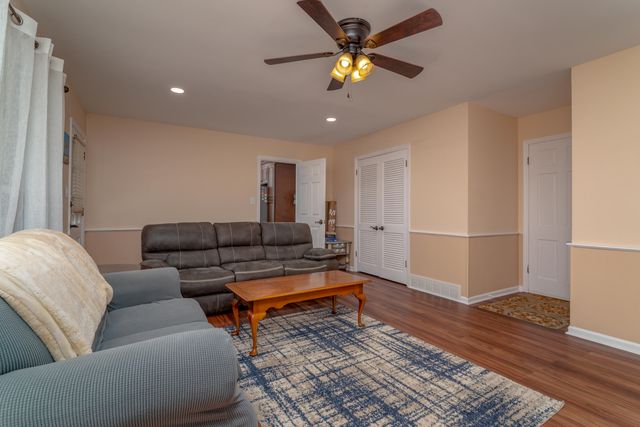 733 Malabu Drive, Lexington, KY 40502