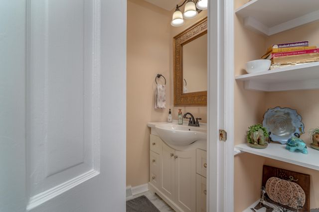 733 Malabu Drive, Lexington, KY 40502