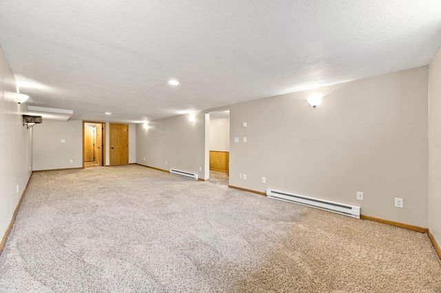 1520 3rd Street S, Moorhead, MN 56560