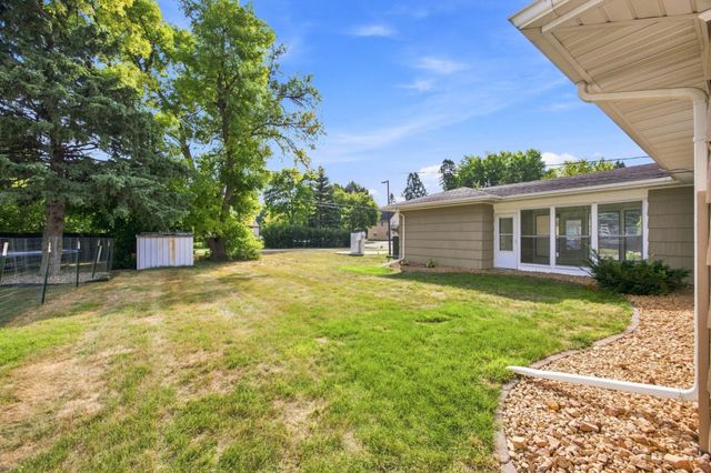 1520 3rd Street S, Moorhead, MN 56560