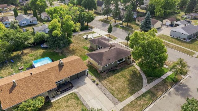 1520 3rd Street S, Moorhead, MN 56560