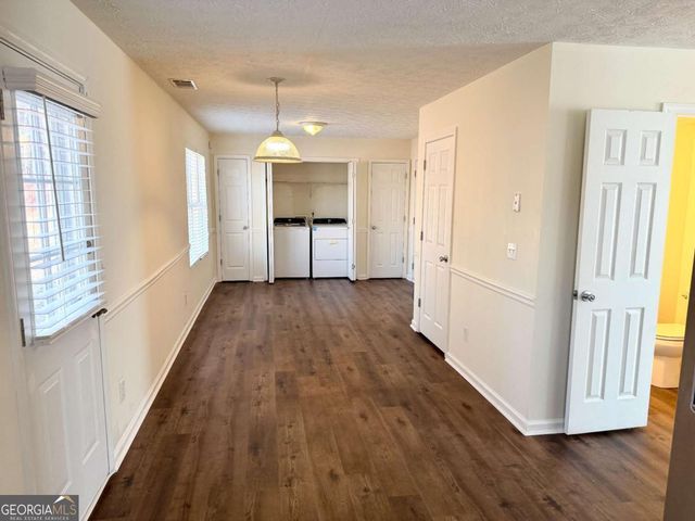 6255 Topaz Trail, Atlanta, GA 30349