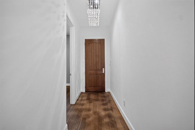 5015 Meridian Lane 2102, Addison, TX 75001