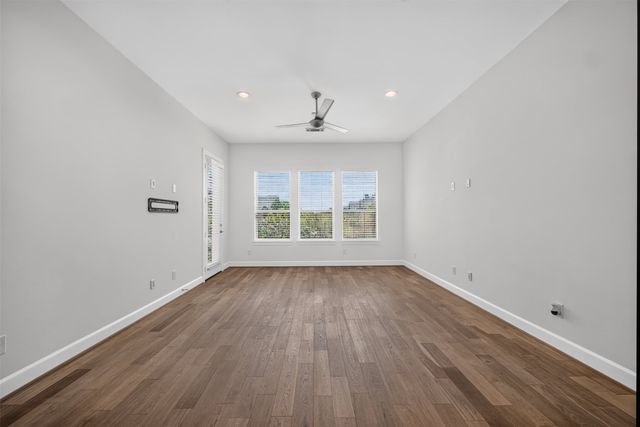 5015 Meridian Lane 2102, Addison, TX 75001