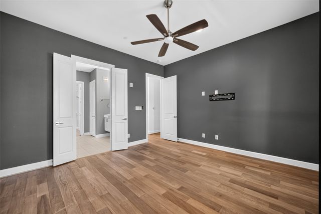 5015 Meridian Lane 2102, Addison, TX 75001