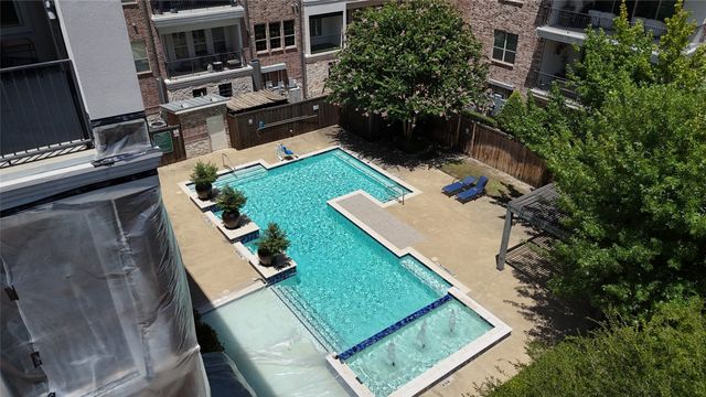 5015 Meridian Lane 2102, Addison, TX 75001