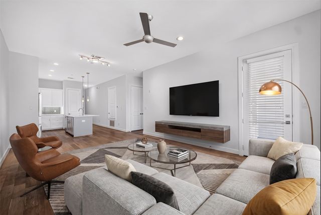 5015 Meridian Lane 2102, Addison, TX 75001