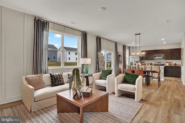 301 ECLIPSE ST, Charles Town, WV 25414