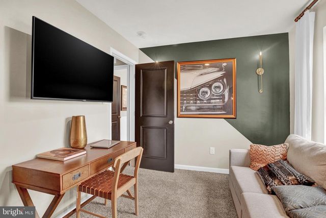 301 ECLIPSE ST, Charles Town, WV 25414