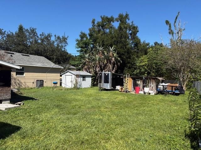 2011 E GRANT AVENUE, Orlando, FL 32806