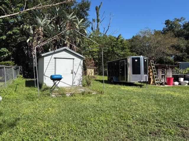 2011 E GRANT AVENUE, Orlando, FL 32806