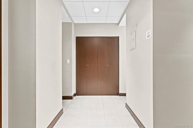 65 McKinley Avenue C2-5, White Plains, NY 10606
