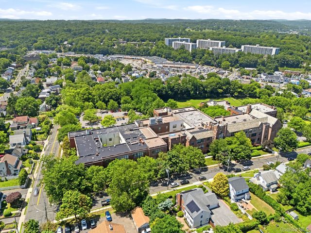 65 McKinley Avenue C2-5, White Plains, NY 10606
