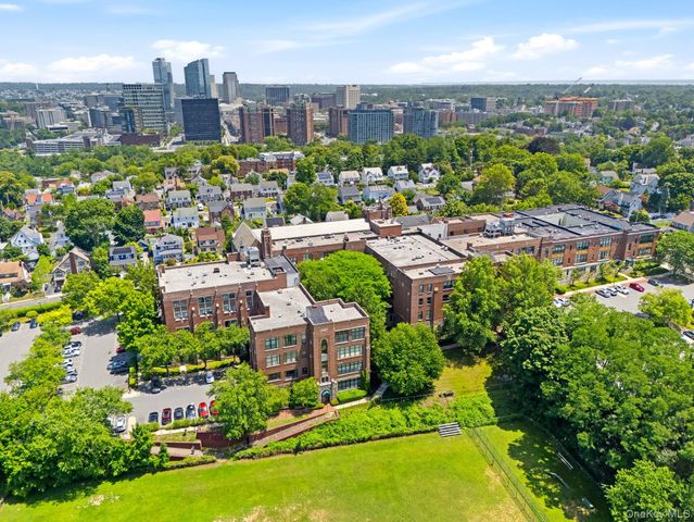 65 McKinley Avenue C2-5, White Plains, NY 10606