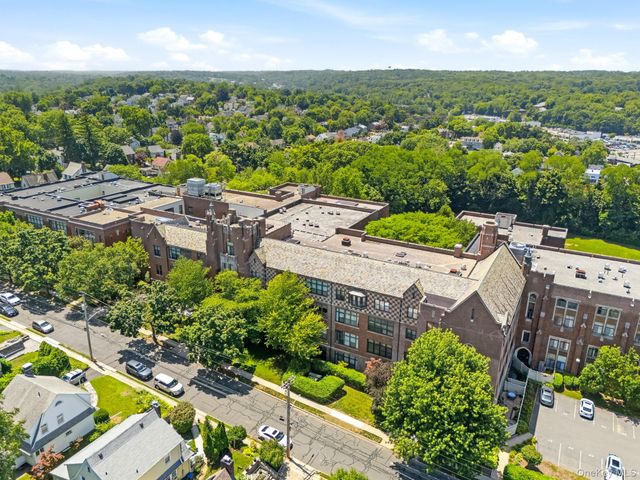 65 McKinley Avenue C2-5, White Plains, NY 10606