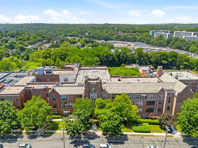 65 McKinley Avenue C2-5, White Plains, NY 10606