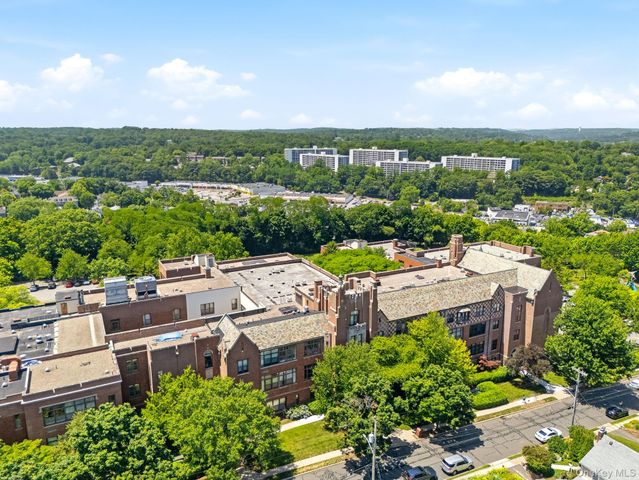 65 McKinley Avenue C2-5, White Plains, NY 10606