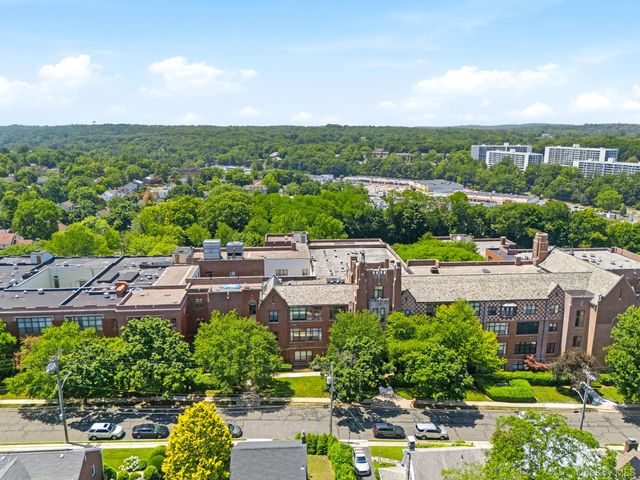 65 McKinley Avenue C2-5, White Plains, NY 10606