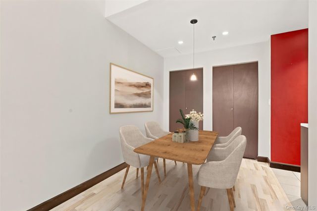 65 McKinley Avenue C2-5, White Plains, NY 10606