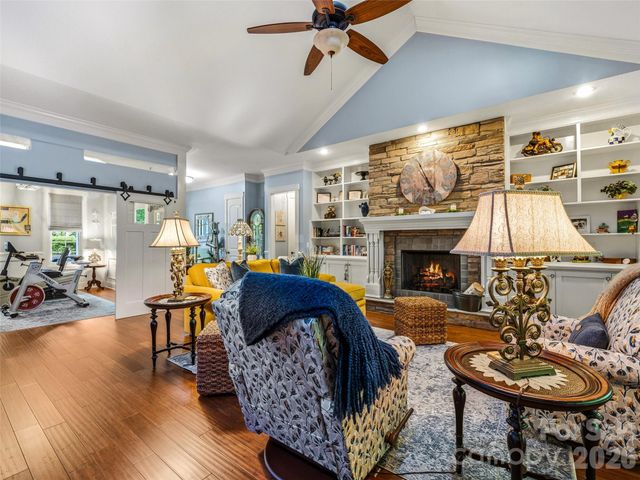 329 Kenmure Drive, Flat Rock, NC 28731