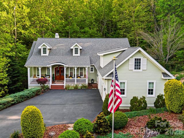 329 Kenmure Drive, Flat Rock, NC 28731