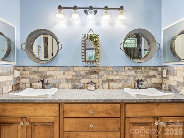329 Kenmure Drive, Flat Rock, NC 28731