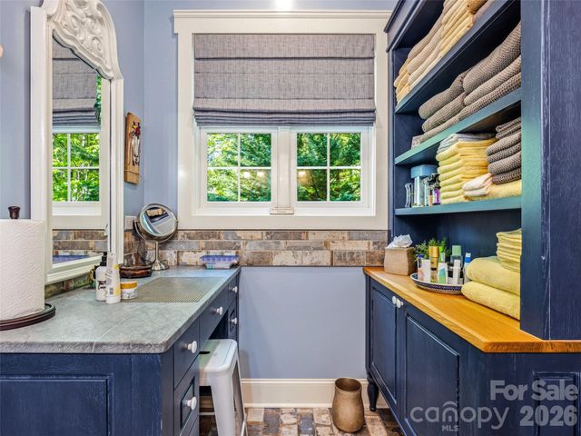 329 Kenmure Drive, Flat Rock, NC 28731