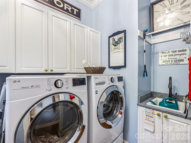 329 Kenmure Drive, Flat Rock, NC 28731