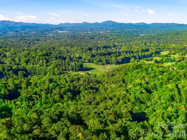 329 Kenmure Drive, Flat Rock, NC 28731