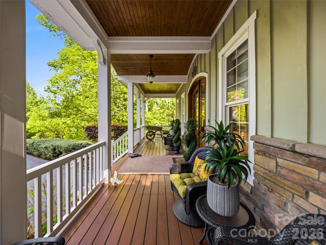 329 Kenmure Drive, Flat Rock, NC 28731