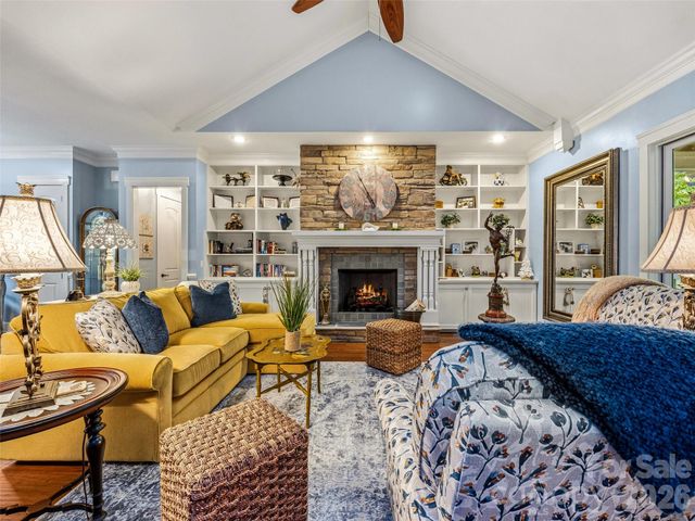 329 Kenmure Drive, Flat Rock, NC 28731