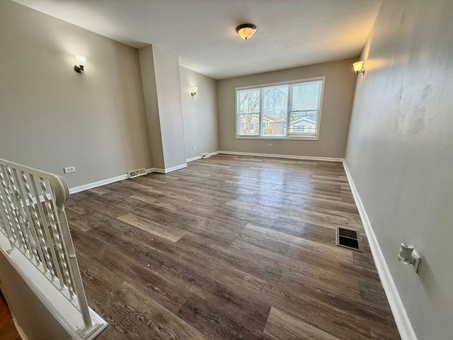 4351 Scott Street, Oak Forest, IL 60452