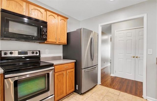 2850 Amerson Trail, Ellenwood, GA 30294