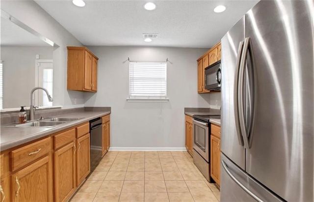 2850 Amerson Trail, Ellenwood, GA 30294