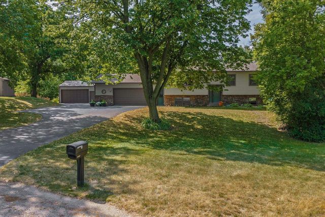 7475 Privett Road, Sauk City, WI 53583